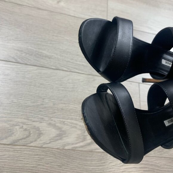 Manolo Blahnik Black Leather Slingback Sandals - Picture 9 of 14